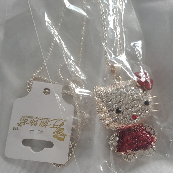 Sparkling Crystal Cat Pendant with Red Accents - Picture 4 of 7